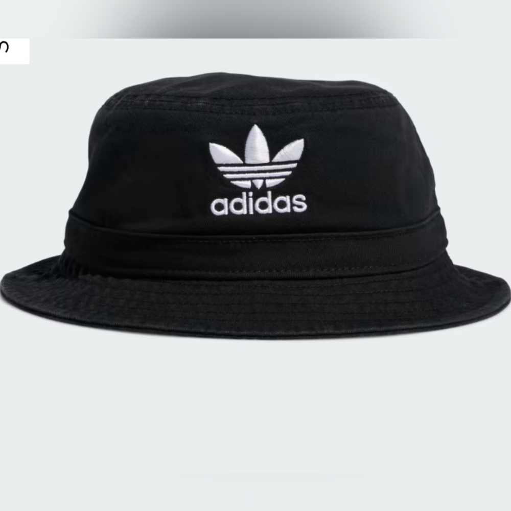 Unisex**Adidas Classic Black Bucket Hat